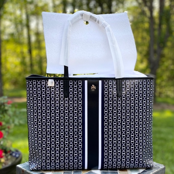 {firm} • Tory Burch Gemini Link Coated Canvas Tote - Picture 4 of 8